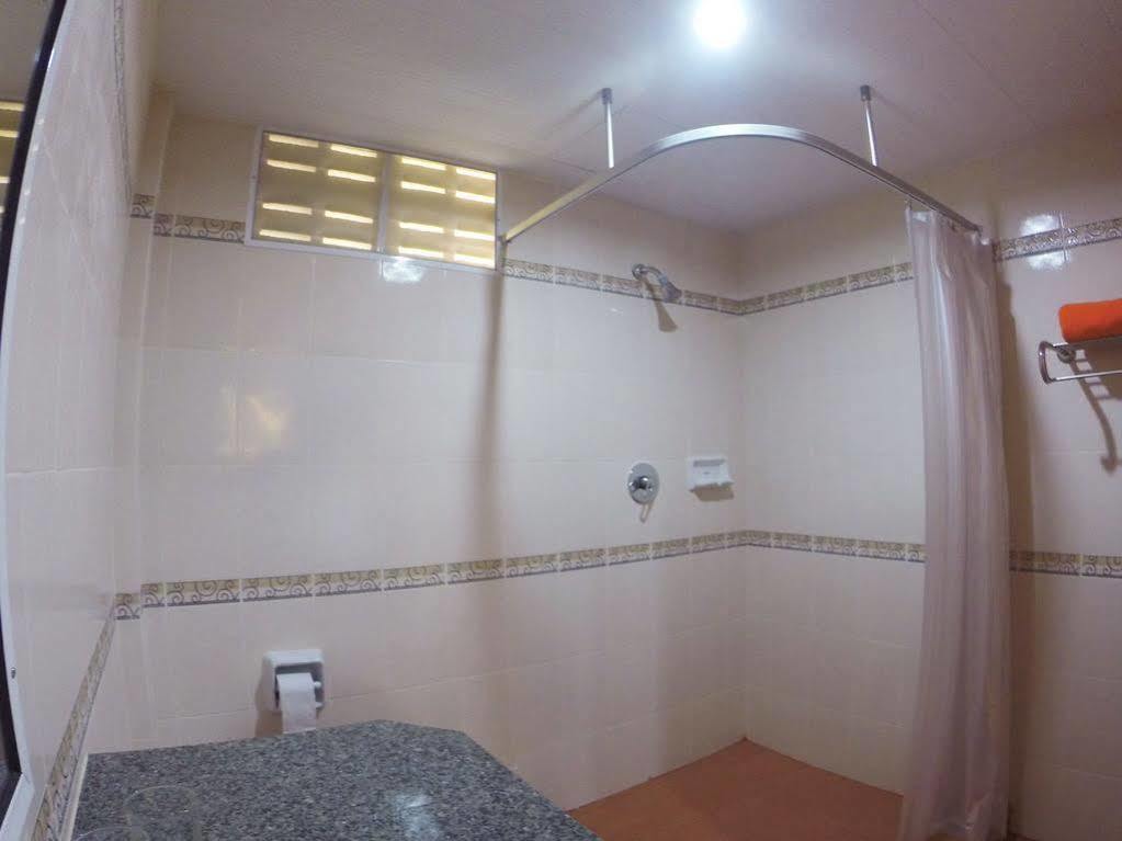 Oyo 523 Aa Pattaya Ville Esterno foto
